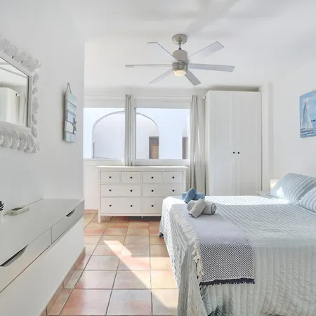Sunsetview El 2-4 Personas شقة *